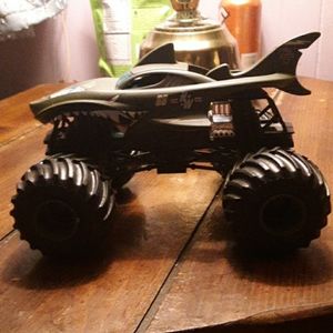 Monster truck